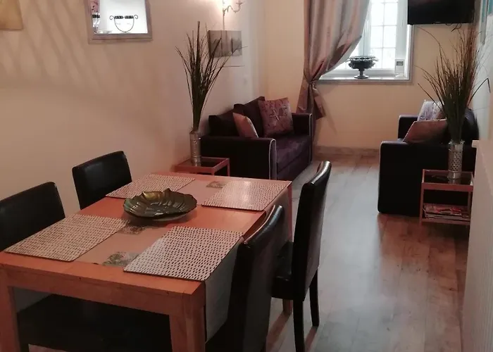 Victoria Daire Tracy-sur-Mer